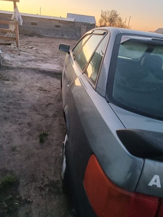 Ауди 80 б3 1990г объем 1,8