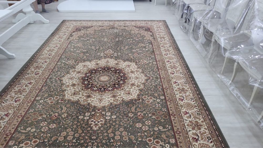 Турецкий Ковер в отличном состояний