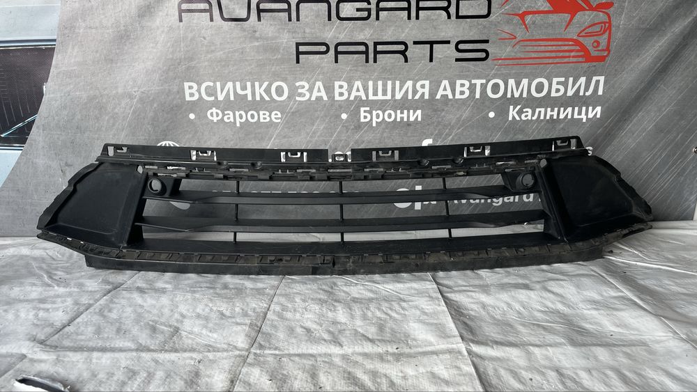 Предна решетка BMW 2 F46 2015-
