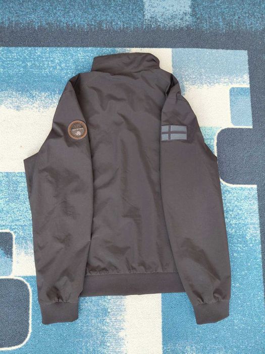 Яке Napapijri Agard