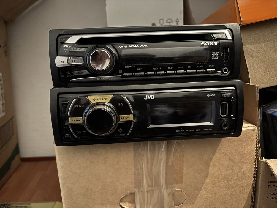 Radiocasetofon cu usb si bluetooth