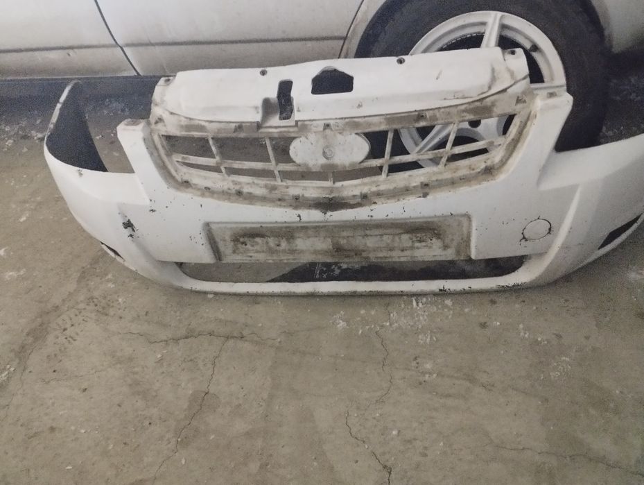 Бампер передний на Приору 2