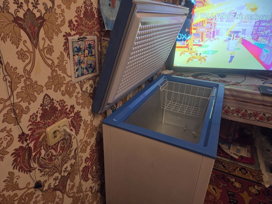 Продам морозильник