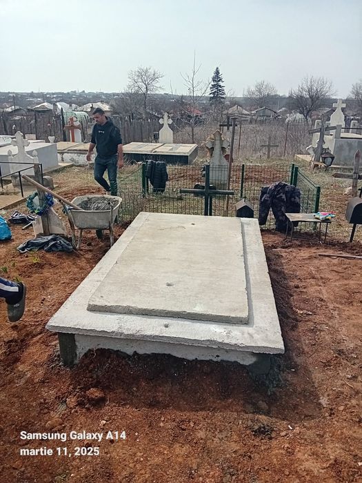 Cavou din placi de beton