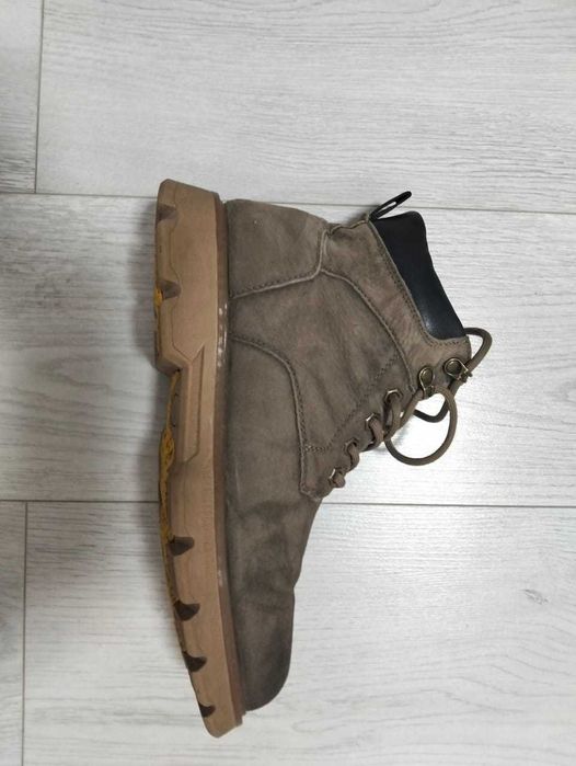 кожаные демисезонные ботинки