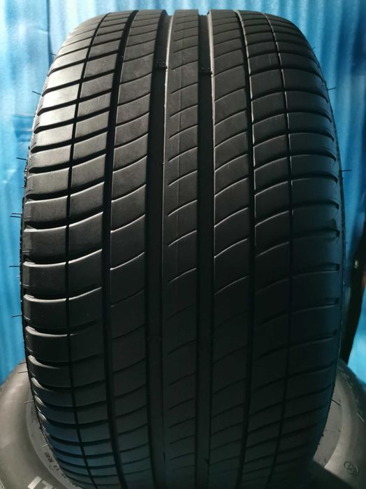 275/35 R19 - michelin runflat 2 bucati