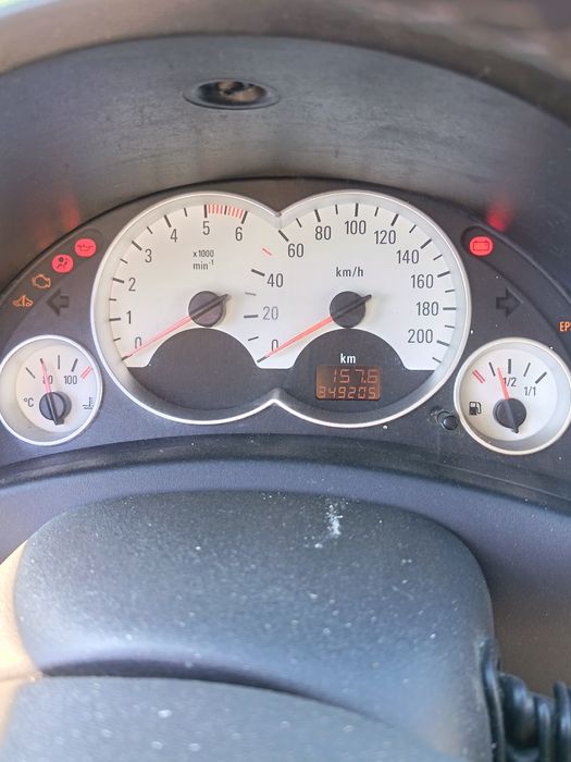 Vând Opel CORSA C