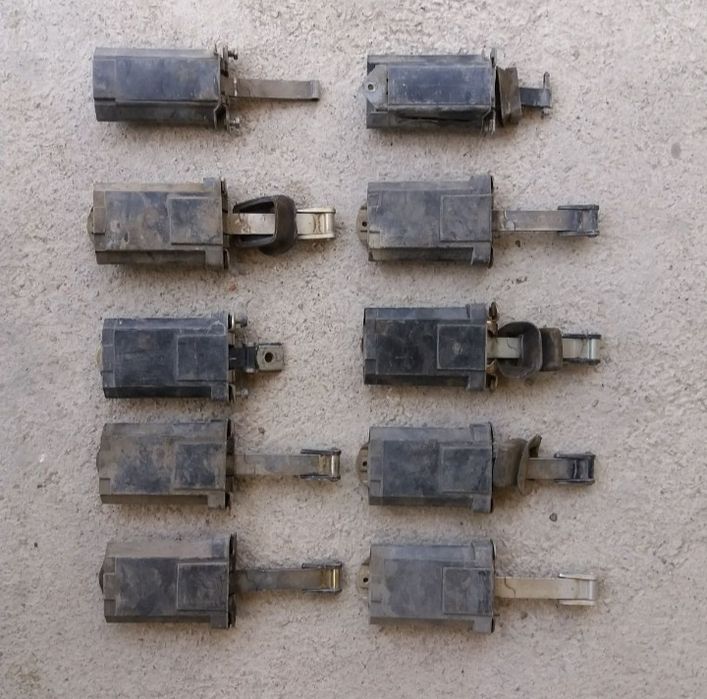 Продам внутренний замки и ручки.