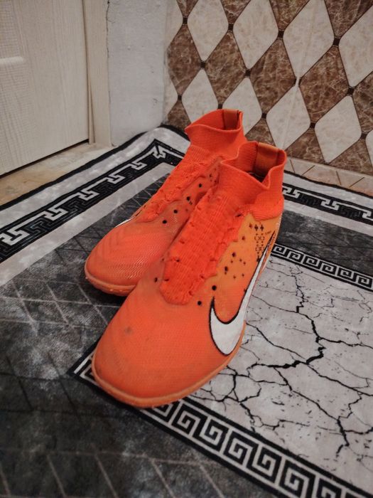 Сараканошки найк