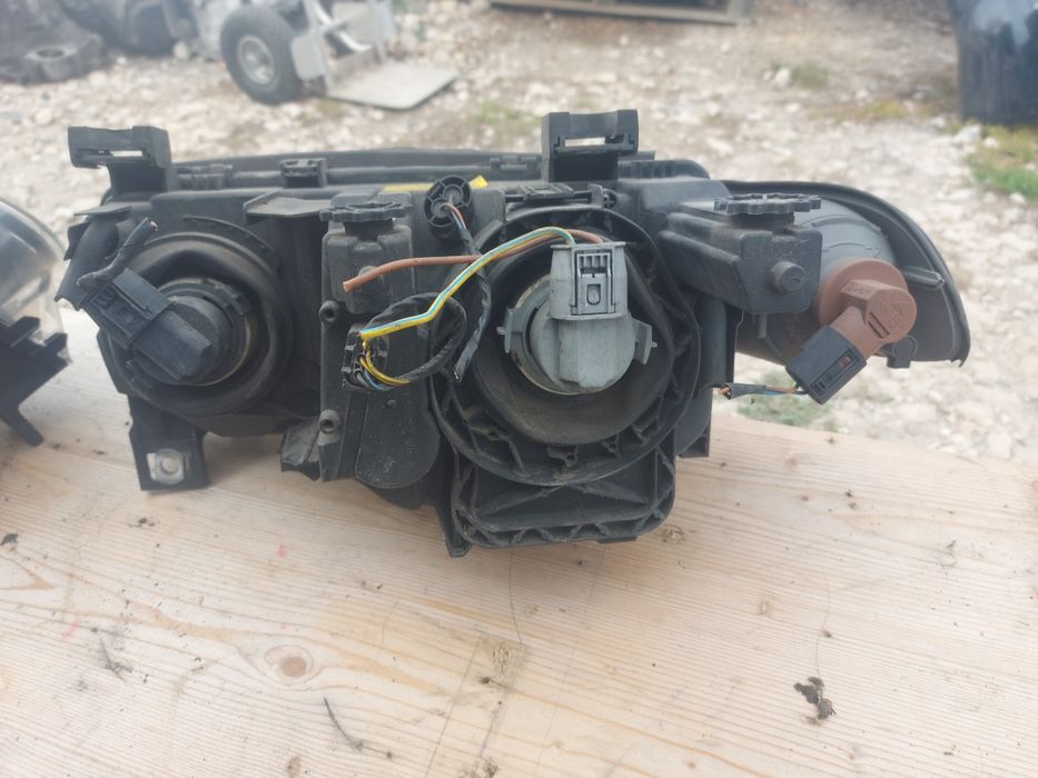 Оригинални Фарове за БМВ Е46 Компакт 98- 2004