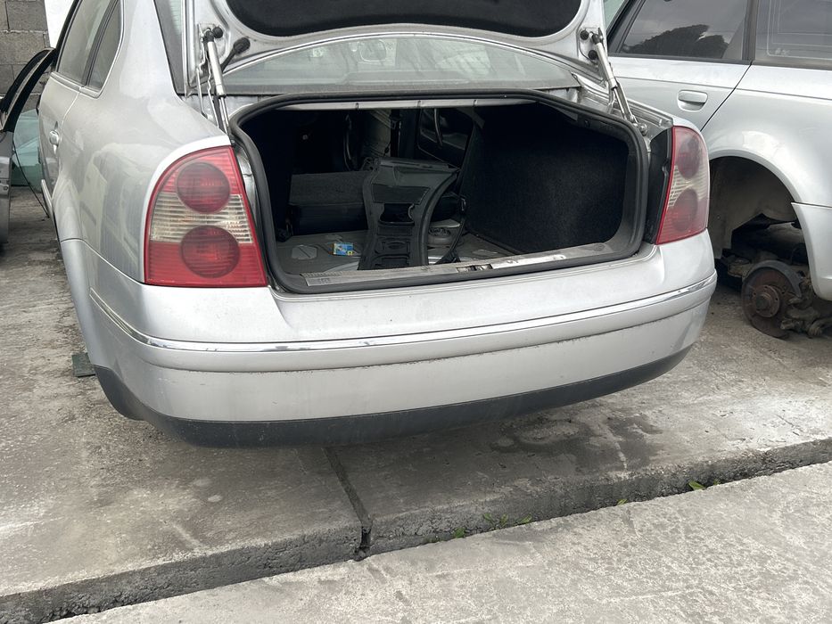 Bara spate vw passat b5.5 limuzina culoare LA7W