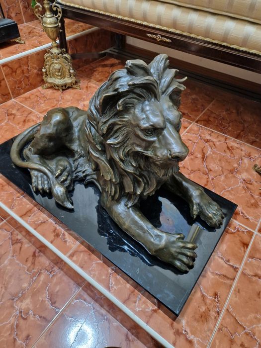 Уникална голяма антикварна бронзова фигура статуетка