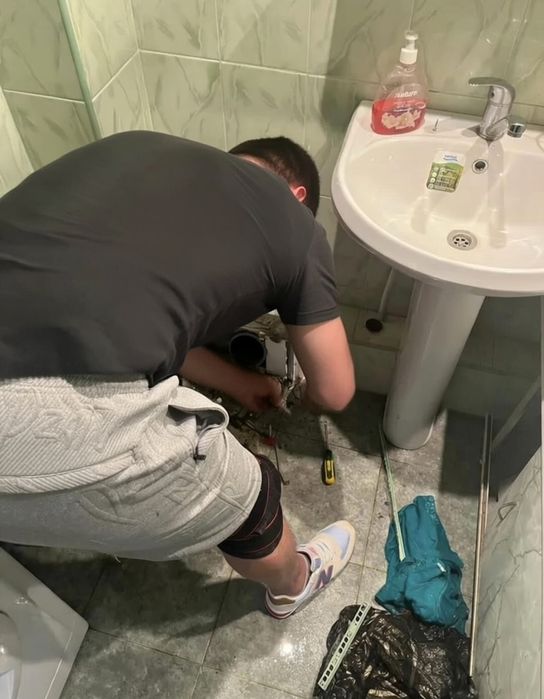 Сантехник срочно 24/7: монтаж канализации, установка ванны и унитаза