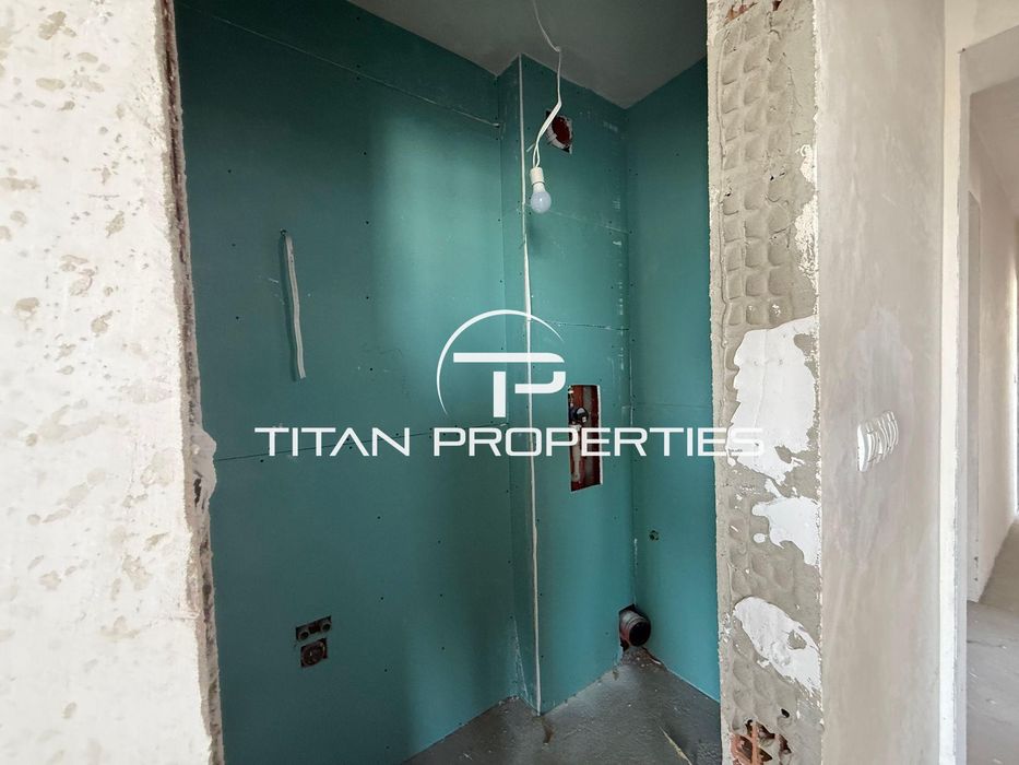 Тристаен апартамент за продажба в жк. Тракия