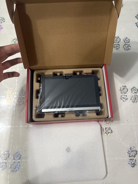 Домофон Hikvision DS-KH6350-WTE1