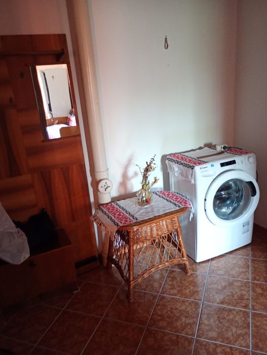 Închiriez apartament