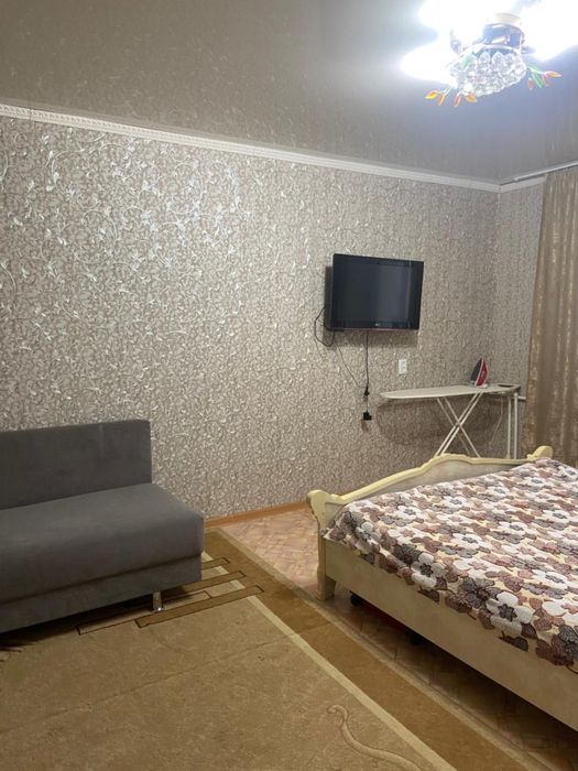 Квартира на сутки 11 мкр
