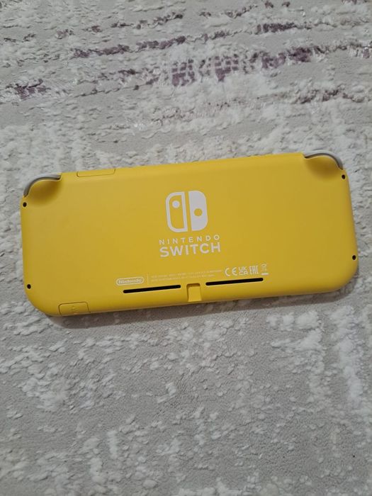 Продам Nintendo switch lite 256гб