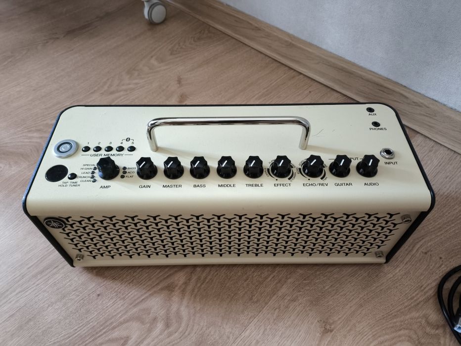 Продаю Yamaha thr 10II