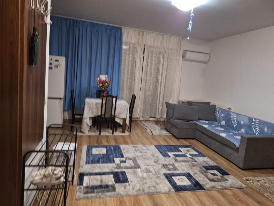 Ofer spre inchiriere apratament cu 2 camere