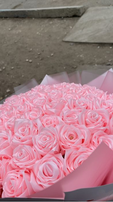 Продается цветы ленточные розы