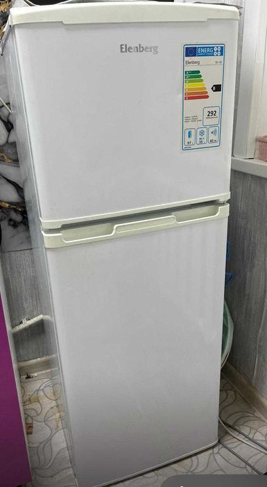 Холодильник компактный,высота 1,3 м