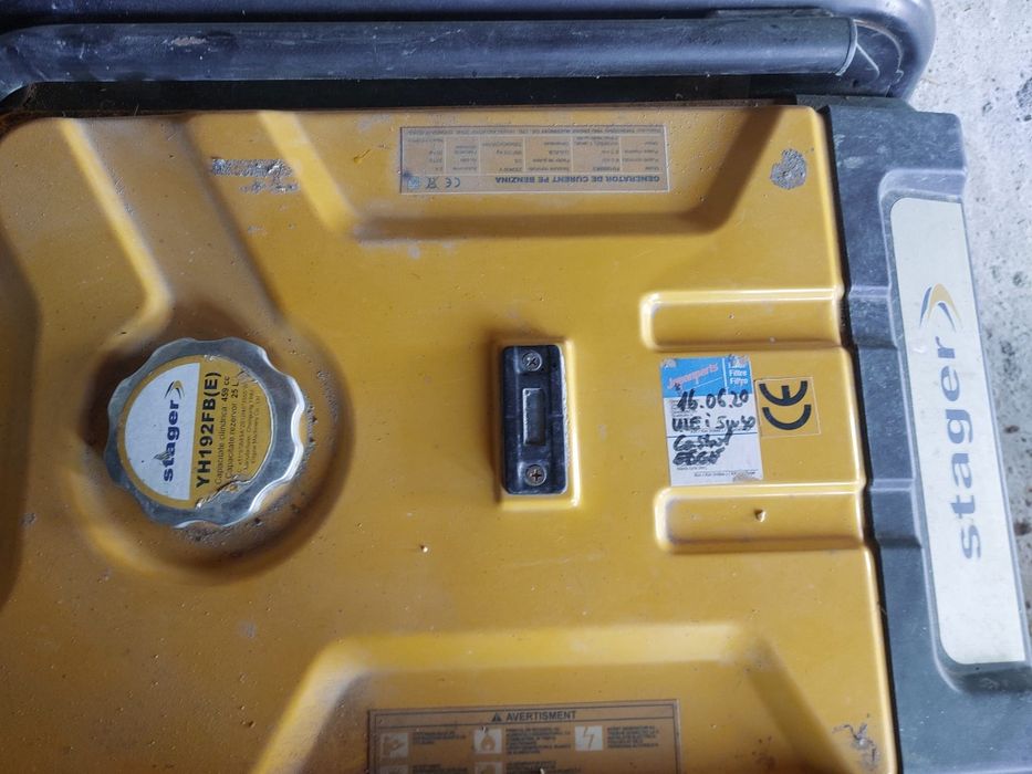 Generator curent electric