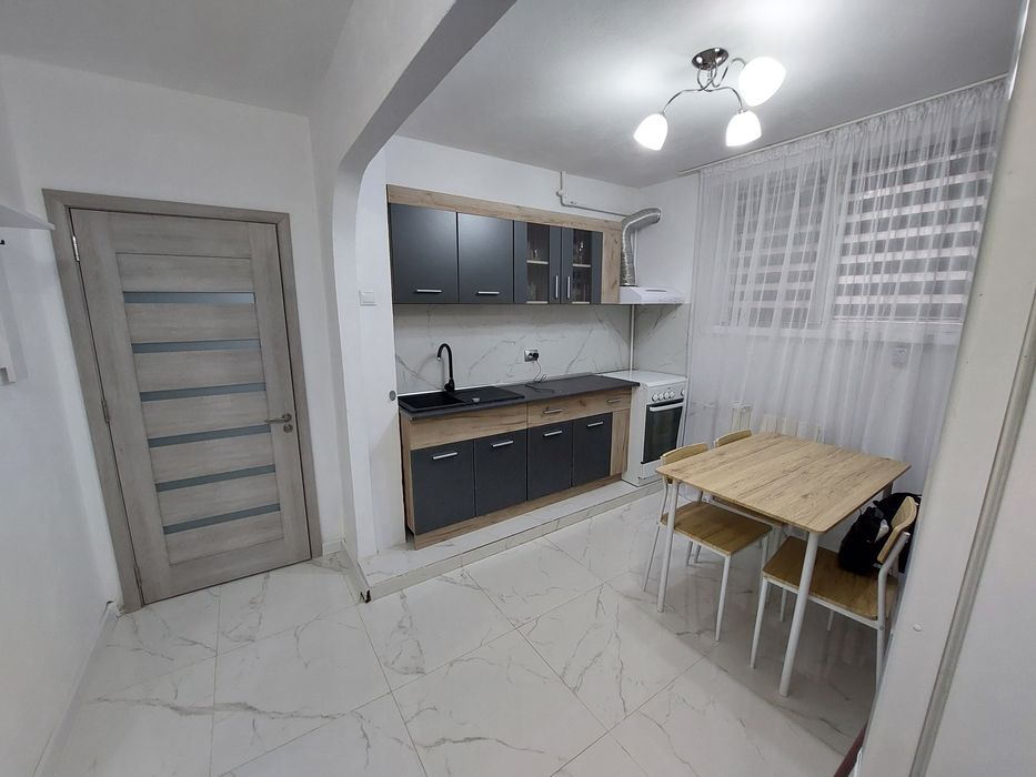Apartament cu 3 camere,250 de lei,regim hotelier