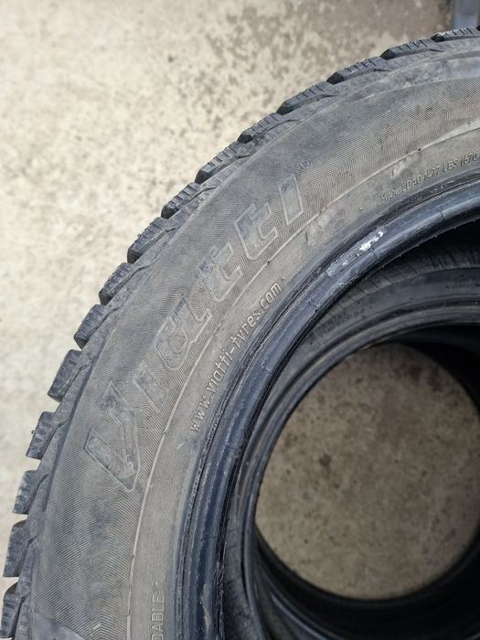 Продам шины зимние