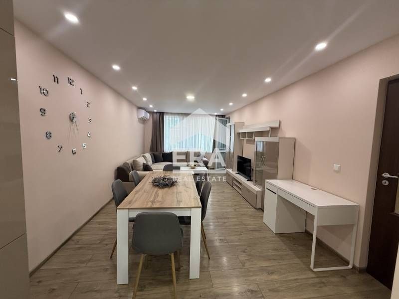 Дава се под наем Двустаен апартамент в Велико Търново, Бузлуджа - 63 кв.м за 348.84 € - Снимка #1