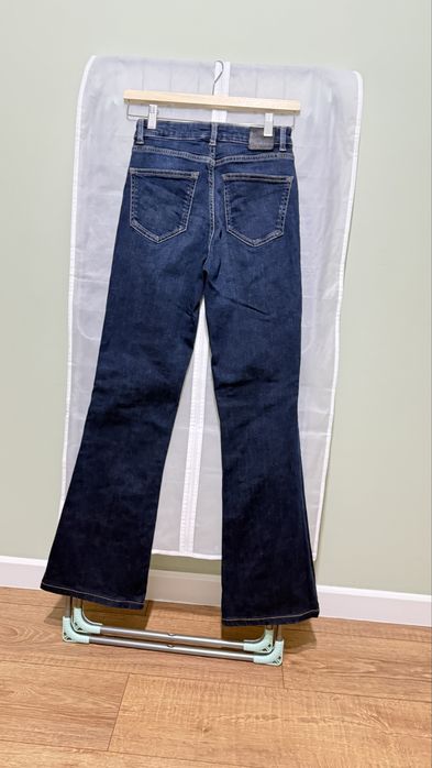 Джинсы. Ддинсы Massimo Dutti.