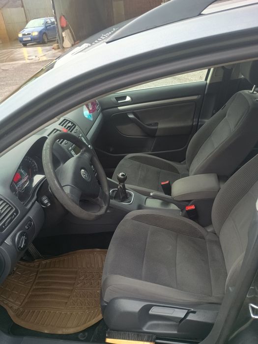 Vând golf v nu accepta schimburi