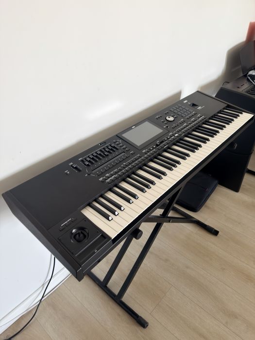 Korg PA-5X 76 International