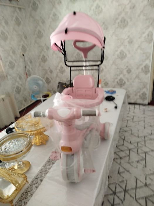 Детский качеля и детский коляска