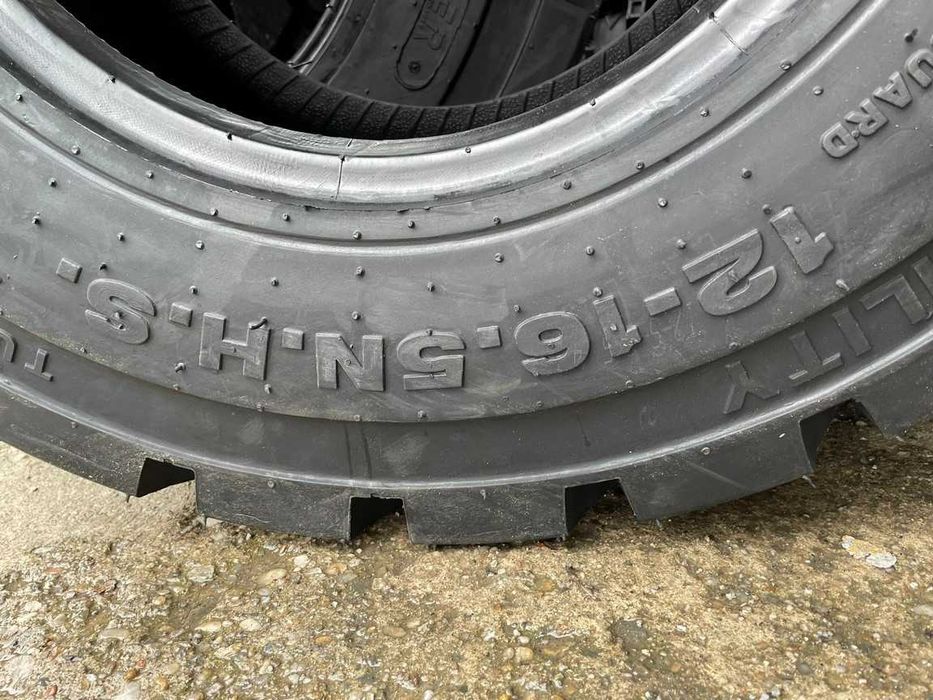 12-16.5 Anvelope noi industriale de bobcat pentru beton 14PLIURI