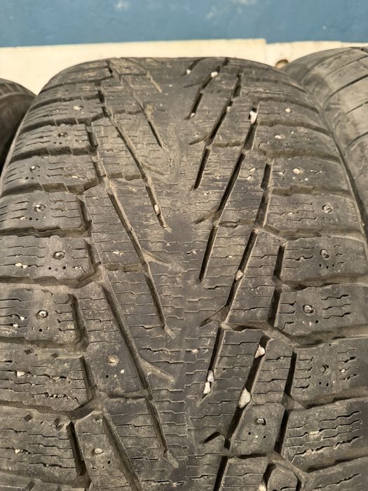 Продам б/у автошины Hakkapeliitta 7 285/50R20