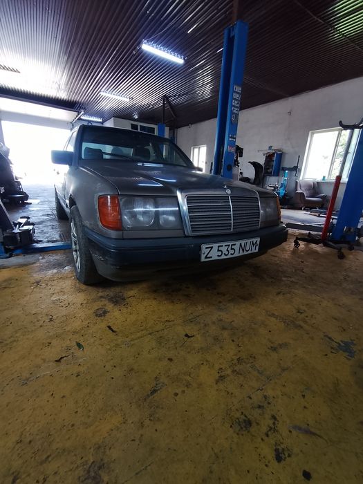 Продам Мерседес 124