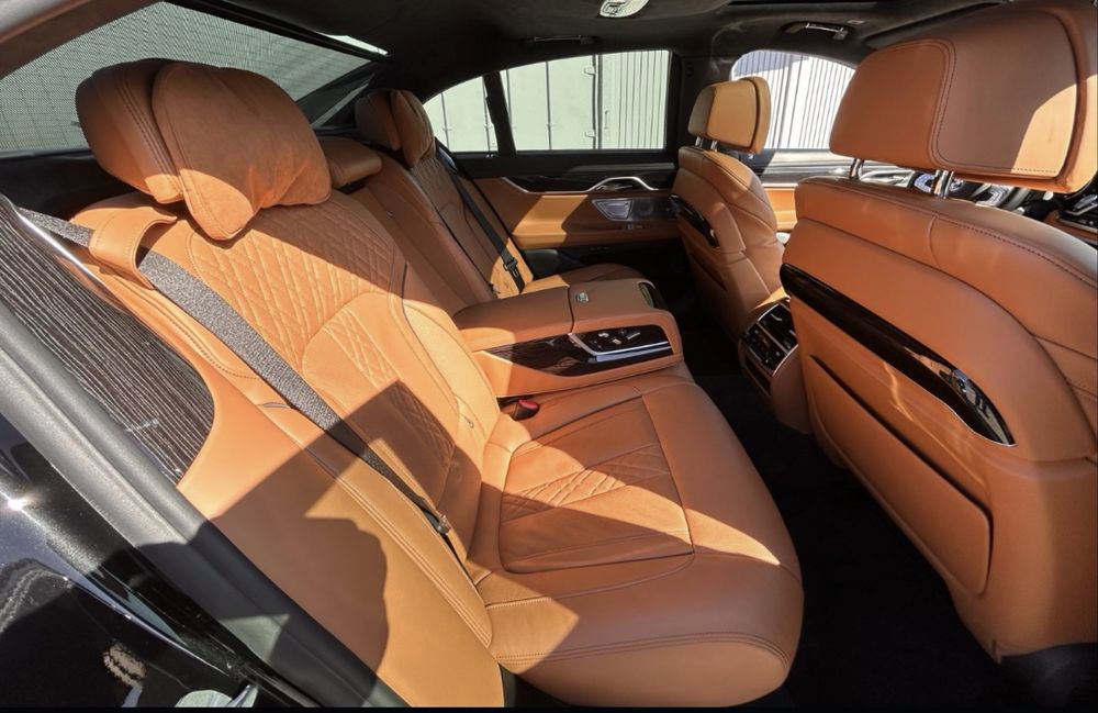 Interior Individual BMW Seria 7 G11 Nappa Scaune + Banchete cu Masaj