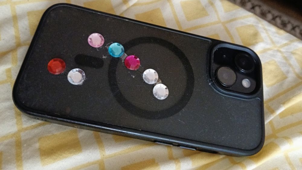 iPhone 15 simplu