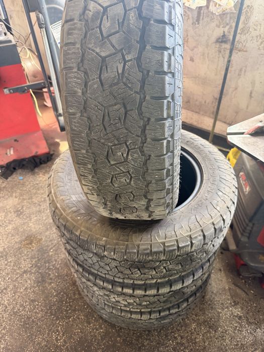 Гуми 235/65R17 Toyo