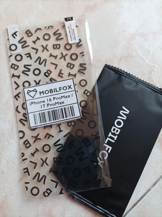 Продавам калъф за iPhone 16 ProMAx със протектор