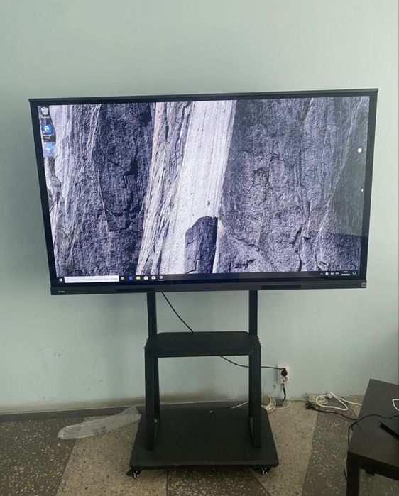 Интерактивные панели , мобильные стойки , ОПС