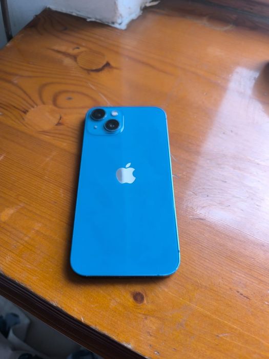 Продам Iphone 13 256