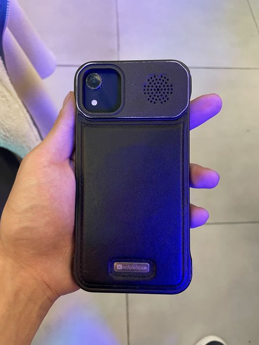 Продам Iphone xr