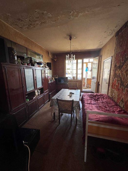 Продается Чиланзар 20 квартал 2в3/4/4 Без ремонта