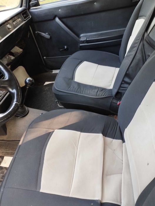 Автомобил Лада 2105