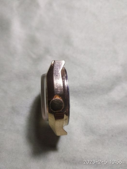 Женская позолоченные часы