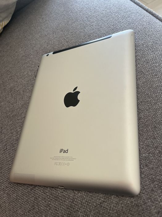 Vand IPad gen 4