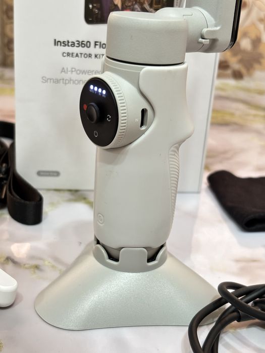 Insta 360 Flow Creator Kit + допы Стедикам Стабилизатор Экшн Камера