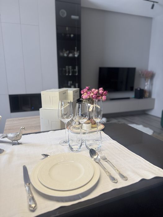 Бокалы и стаканы BergHOFF